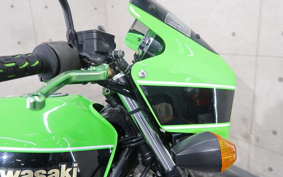 KAWASAKI ZRX400 ZR400E