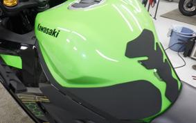 KAWASAKI ZX-25R ZX250E