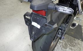 HONDA CB650R E-Clutch 2024 RH17