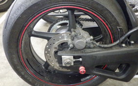 YAMAHA YZF-R1