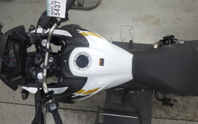 SUZUKI Vストローム650XTA 2023 C733M