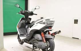 YAMAHA CYGNUS 125 XSR 2 1998 SE44J