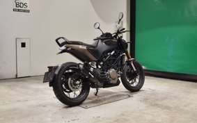 HUSQVARNA SVARTPILEN 401 2022