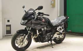 HONDA CB1300SB SUPER BOLDOR 2025 SC54