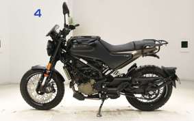 HUSQVARNA SVARTPILEN 125 2025