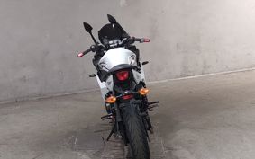 YAMAHA FZ6-R 2013 RJ18