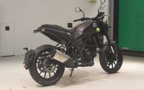 BENELLI レオンチーノ250