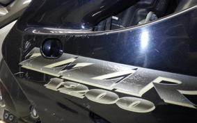 KAWASAKI ZZ1200 NINJA R 2003 ZXT20C