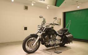 YAMAHA DRAGSTAR 1100 2003 VP13J