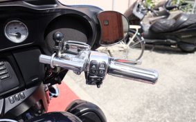 HARLEY  HARLEY FLHX103 2013 KBM