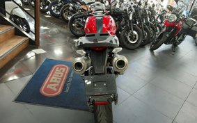 DUCATI  DUCATI  MONSTAR M696 PLUS  2009 ZDMM500AA9B
