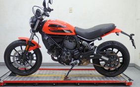 DUCATI SCRAMBLER SIXTY2 2018 KA00
