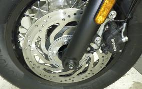 TRIUMPH BONNEVILLE BOBBER 2026