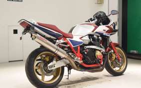 HONDA CB1300SB SUPER BOLDOR A 2018 SC54