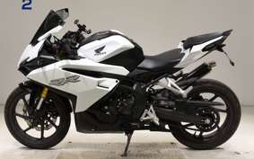 HONDA CBR250RR A 2001 MC51