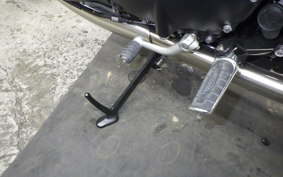 TRIUMPH STREET TWIN 2022