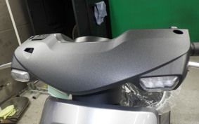 HONDA EM1 e: 2010 EF16