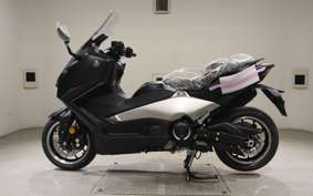 YAMAHA T-MAX 560 2026 SJ21J