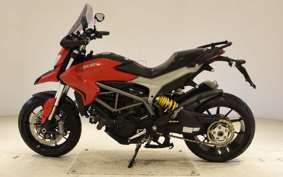 DUCATI HYPERSTRADA 820 2014