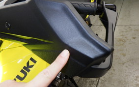 SUZUKI Vｽﾄﾛｰﾑ800DE 2025 EM1BA