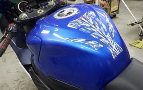 SUZUKI GSX-R750 2013