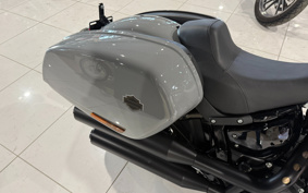 HARLEY FXLRST 2025 YXZ