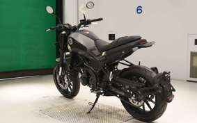 BENELLI レオンチーノ250
