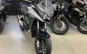 HONDA VFR800X 2015 RC80