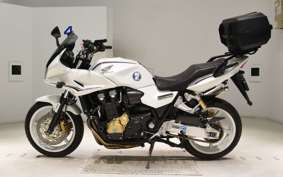 HONDA CB1300SB SUPER BOLDOR A 2011 SC54