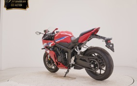 HONDA CBR650R E-Clutch 2026 RH17