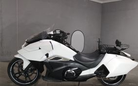 HONDA NM4 VULTUS -02 2014 RC82