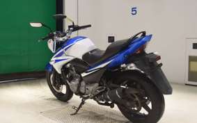SUZUKI GSR250 2023