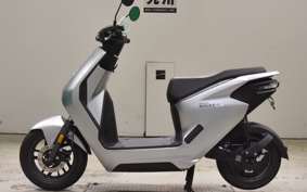 HONDA EM1 e: 2019 EF16