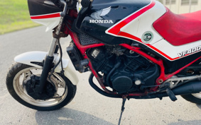 HONDA VF400F NC13