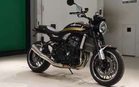 KAWASAKI Z900RS 2025 ZR900K