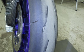 YAMAHA YZF-R1 M 2025