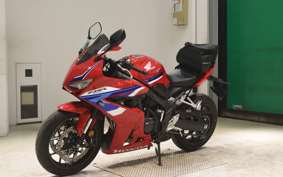 HONDA CBR650R E-Clutch 2025 RH17