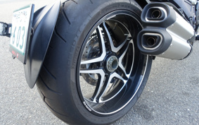 DUCATI DIAVEL AMG 2013