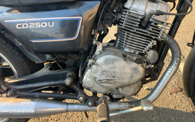 HONDA CD250U MA02