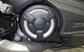 YAMAHA T-MAX 560 T 2021 SJ19J