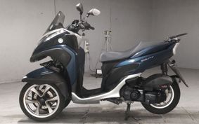 YAMAHA TRICITY 125 SE82J