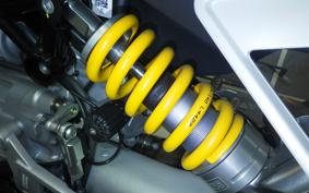 MOTO GUZZI V100 MANDELLO S 2023