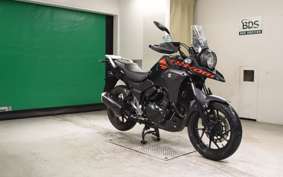 SUZUKI Vｽﾄﾛｰﾑ250A 2013