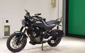 HUSQVARNA SVARTPILEN 125