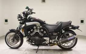 YAMAHA VMAX 2018