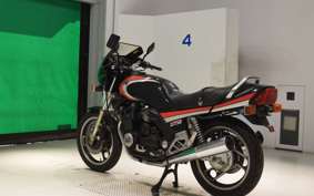 YAMAHA XJ750 E 1983 29R