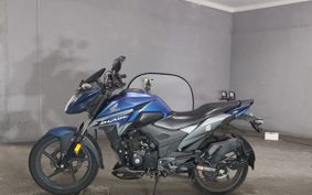 HONDA X-BLADE KC35