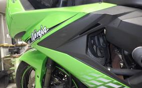 KAWASAKI ZX 10 NINJA R 2010