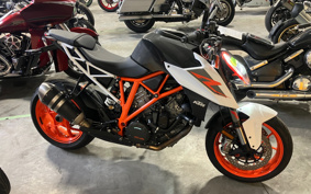 KTM 1290 SUPER DUKE R 2017 V3940
