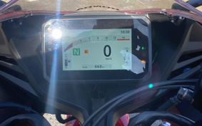 HONDA CBR650R E-Clutch 2024 RH17